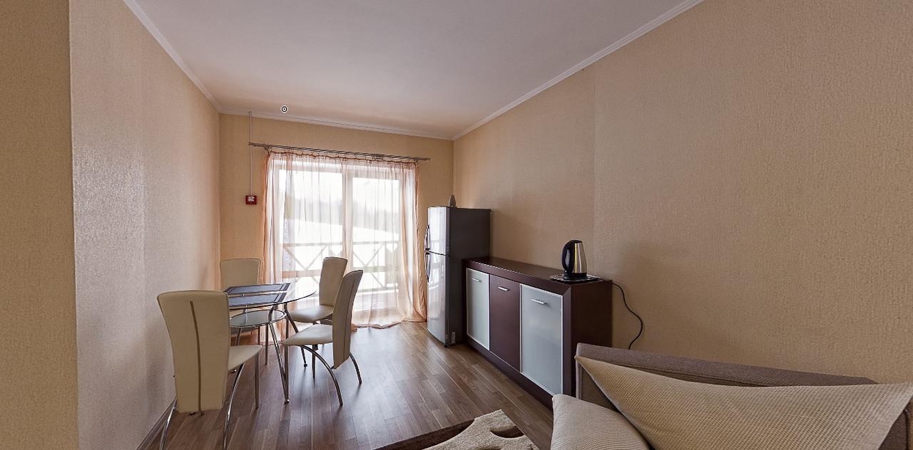 Alpen House Hotell Vysjka Eksteriør bilde
